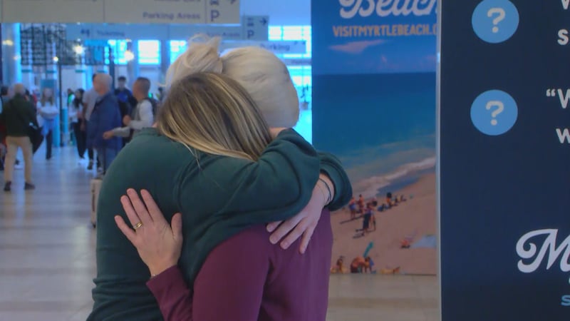 Nonprofit provides warm welcome home for soldiers after deployment