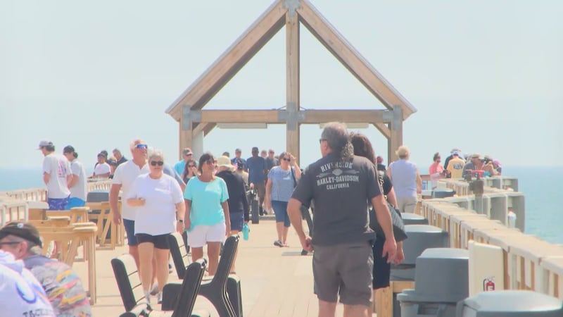 Residents, business owners celebrate opening of Surfside Beach Pier