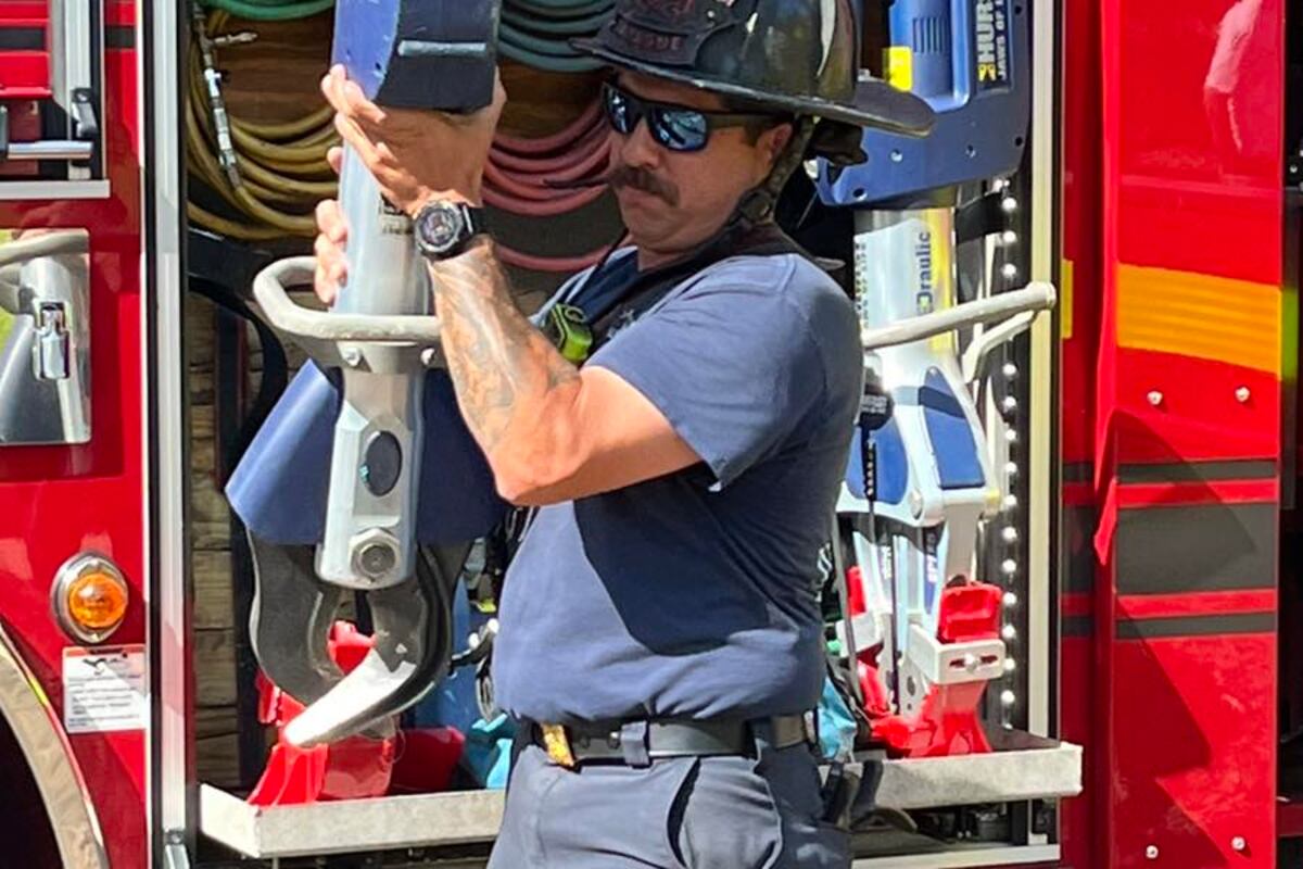 preloaded gallery image