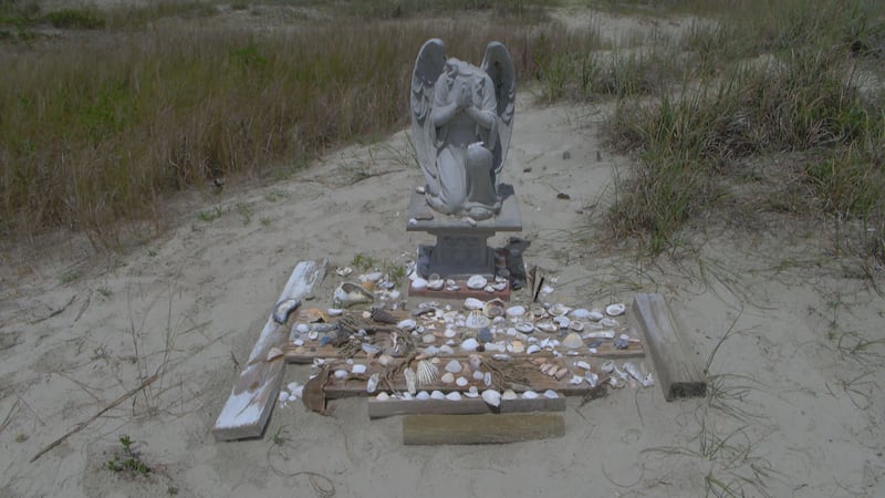 A dozen people gathered In North Myrtle Beach to say goodbye to Andy's Angel