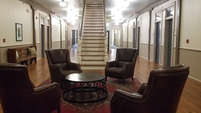 A penthouse and owner's suite are available for rent at Hotel Florence.