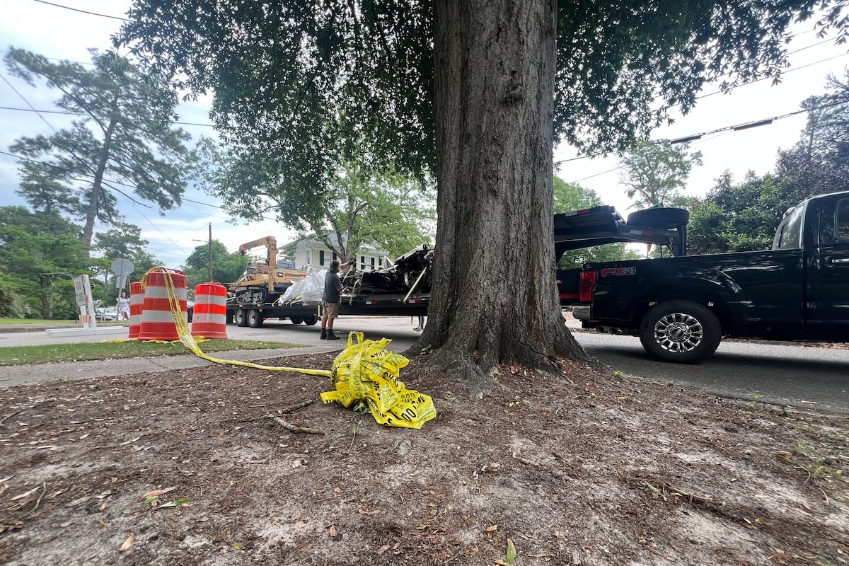 preloaded gallery image